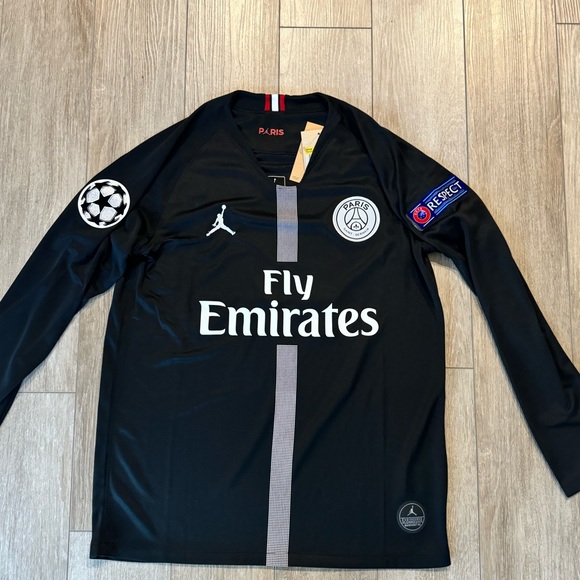 Paris Saint Germain 18/19 Neymar Jr 10 - Picture 2 of 5